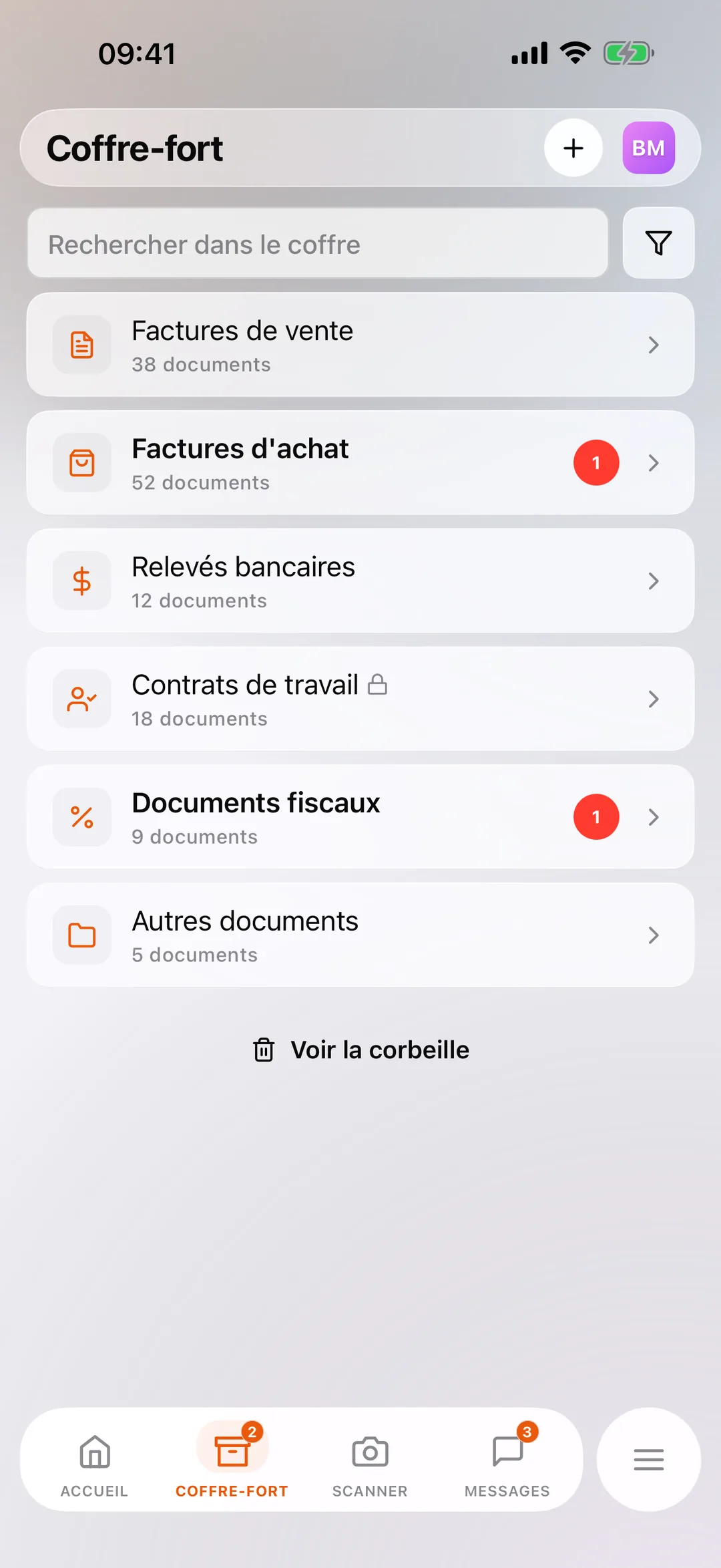 Le coffre-fort dans l'application mobile React Box, avec les mêmes dossiers que sur le web.