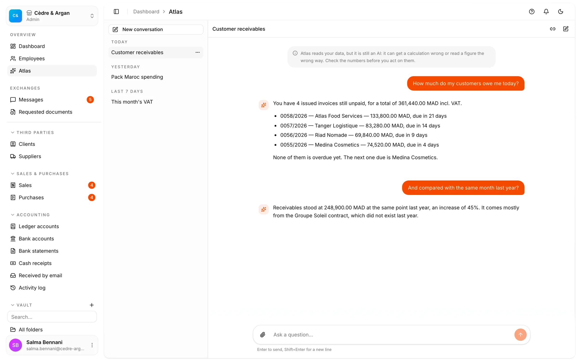 Atlas, the React Box assistant, answering "What is my outstanding balance today?" by listing the unpaid invoices, their amount and their due date.