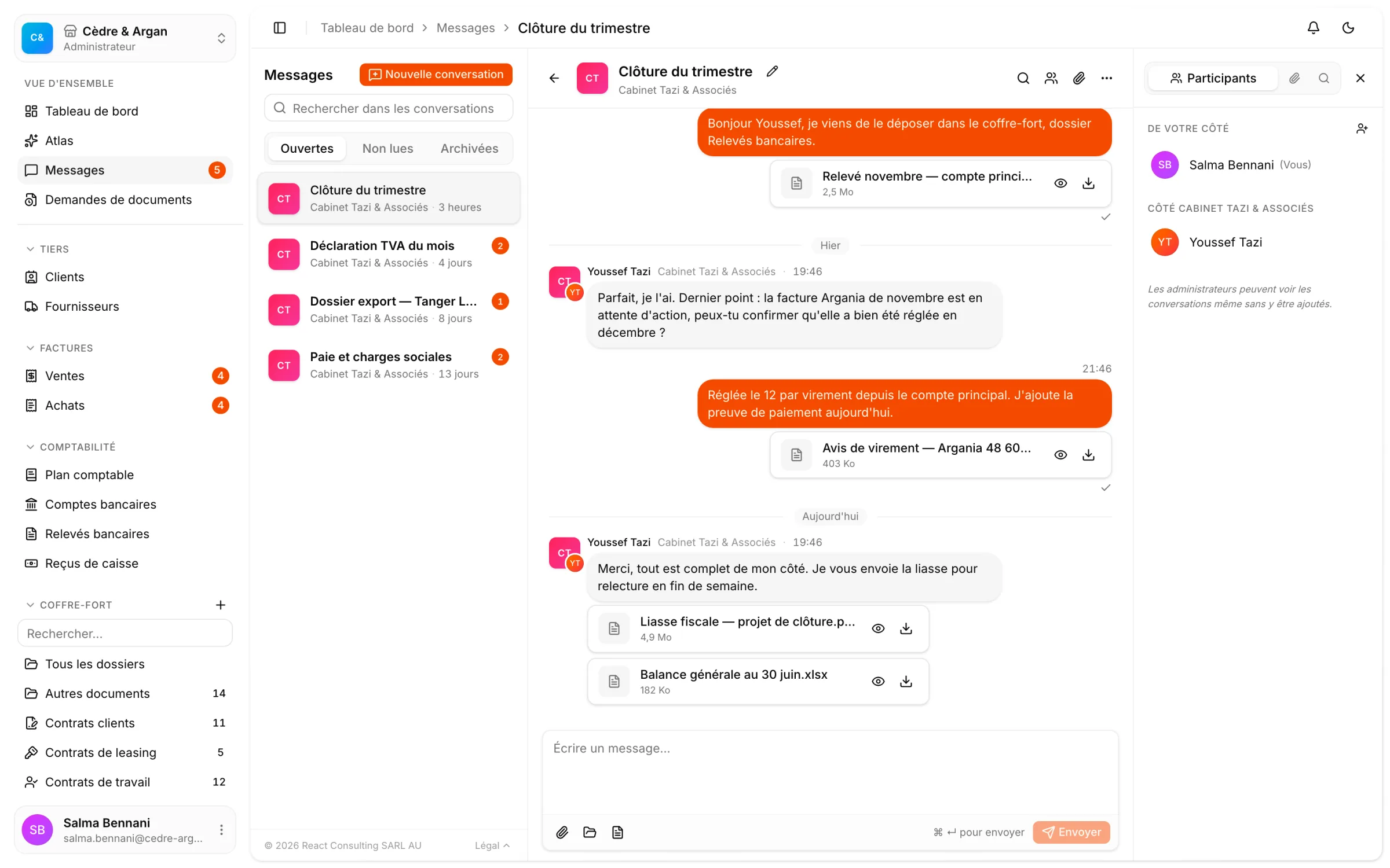 Une conversation entre une entreprise et son cabinet comptable dans React Box, avec les pièces jointes échangées et le panneau des participants.