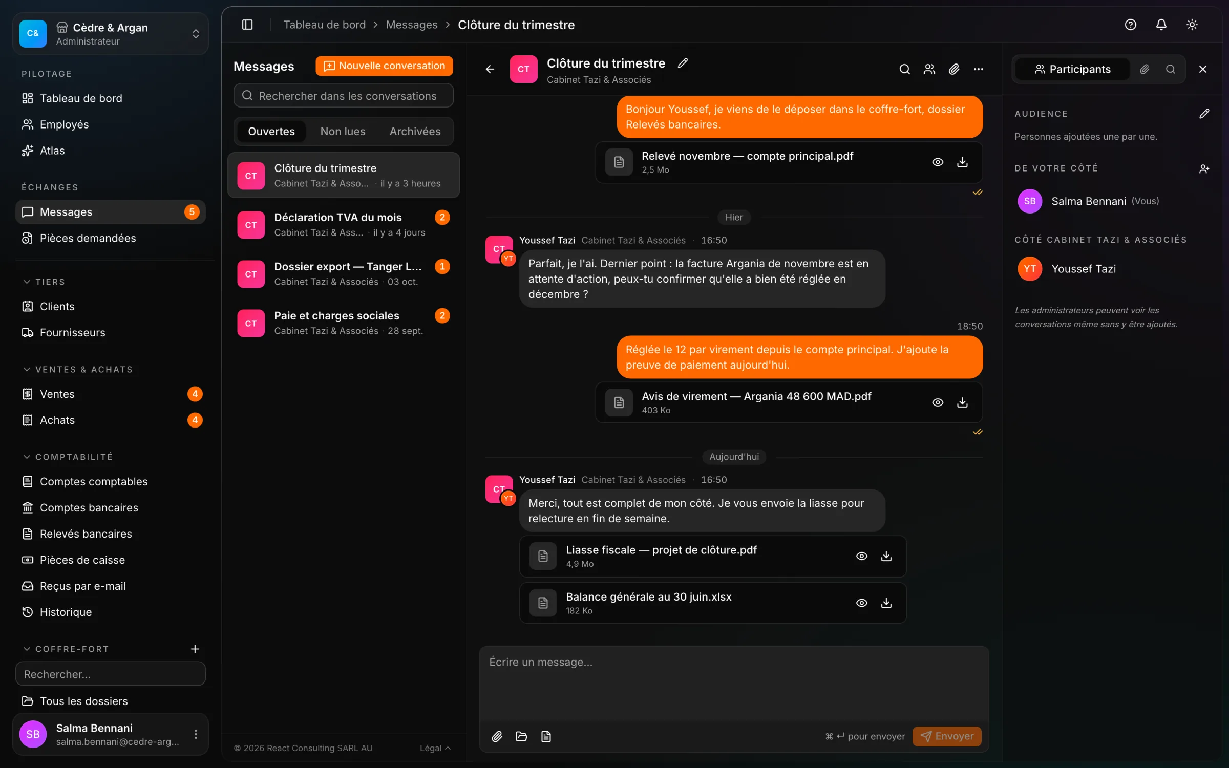 Une conversation entre une entreprise et son cabinet comptable dans React Box, avec les pièces jointes échangées et le panneau des participants.