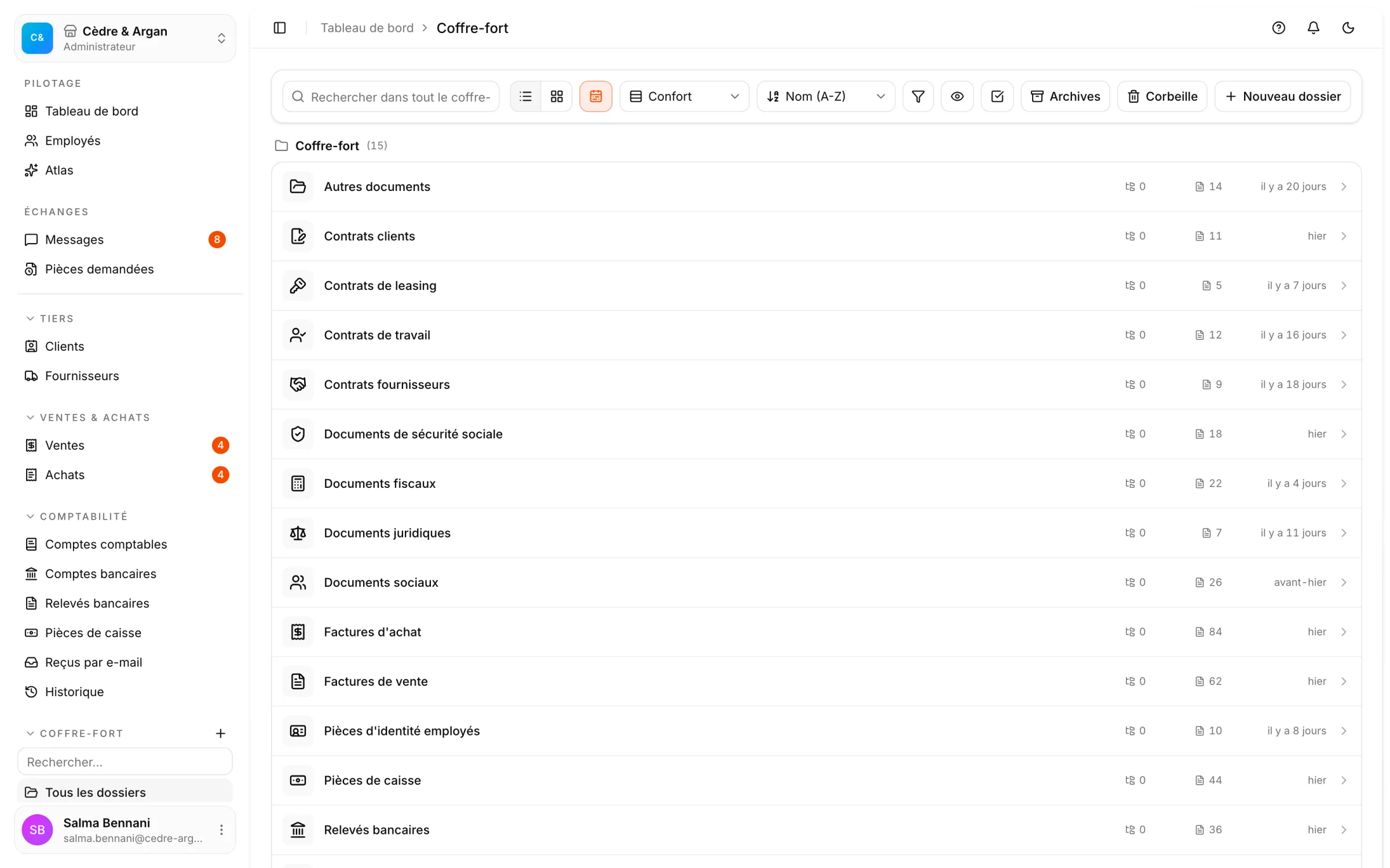 Le coffre-fort React Box : les dossiers Contrats, Documents fiscaux, Factures d'achat et de vente, chacun avec son nombre de pièces et la date de son dernier dépôt.